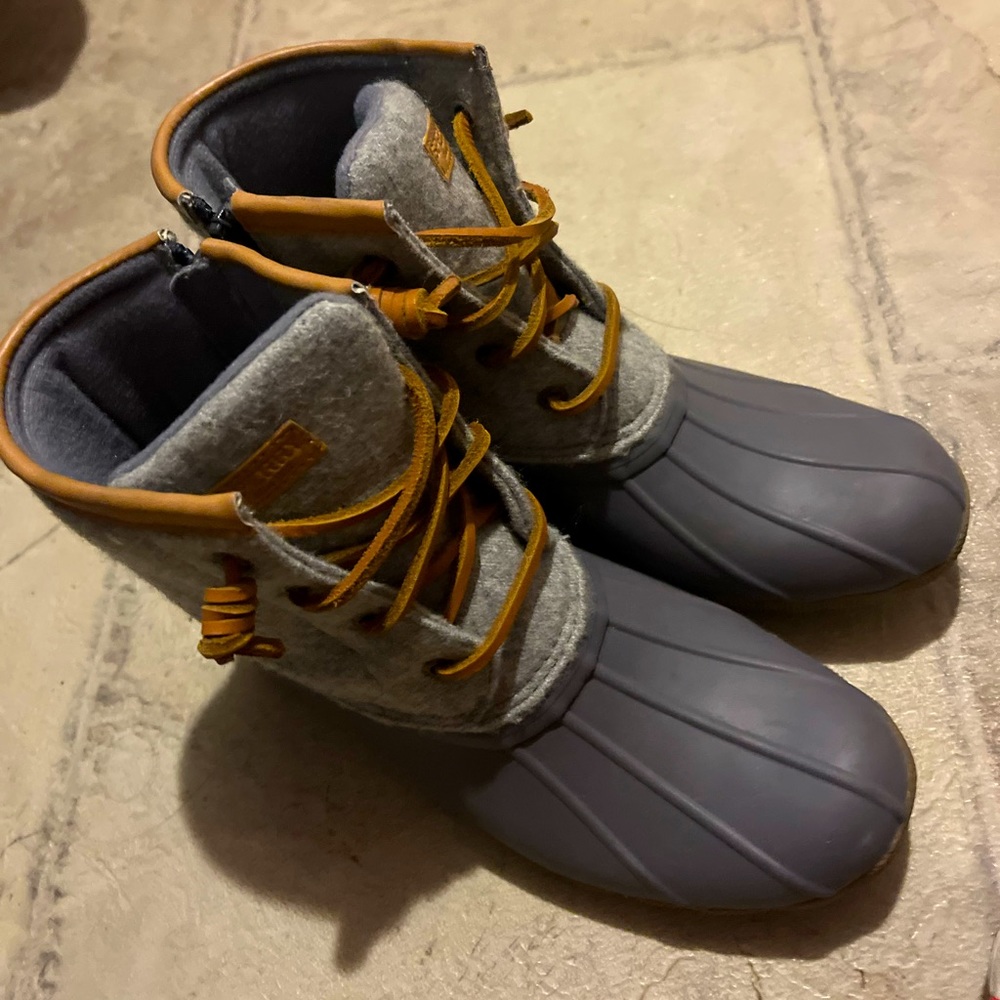 Sperry duck boots